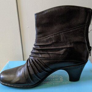 Cobb Hill Women's Leather Boots Black 8.5 Narrow